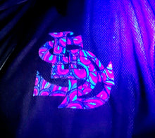Load image into Gallery viewer, LSD OG Stylized Stealie t-shirt *check sizing notes please!
